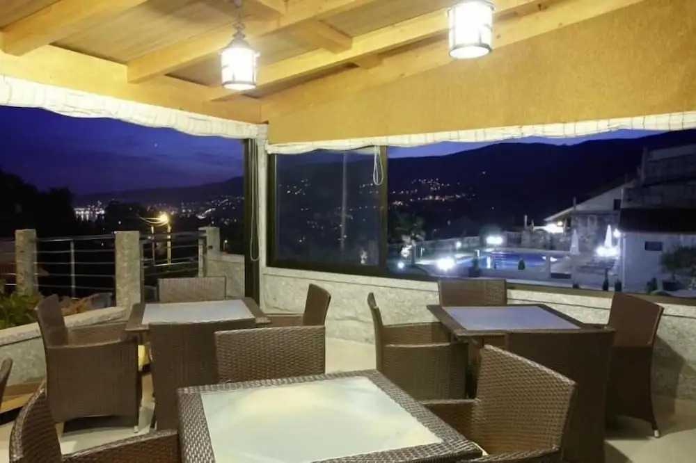 Hotel Liñares