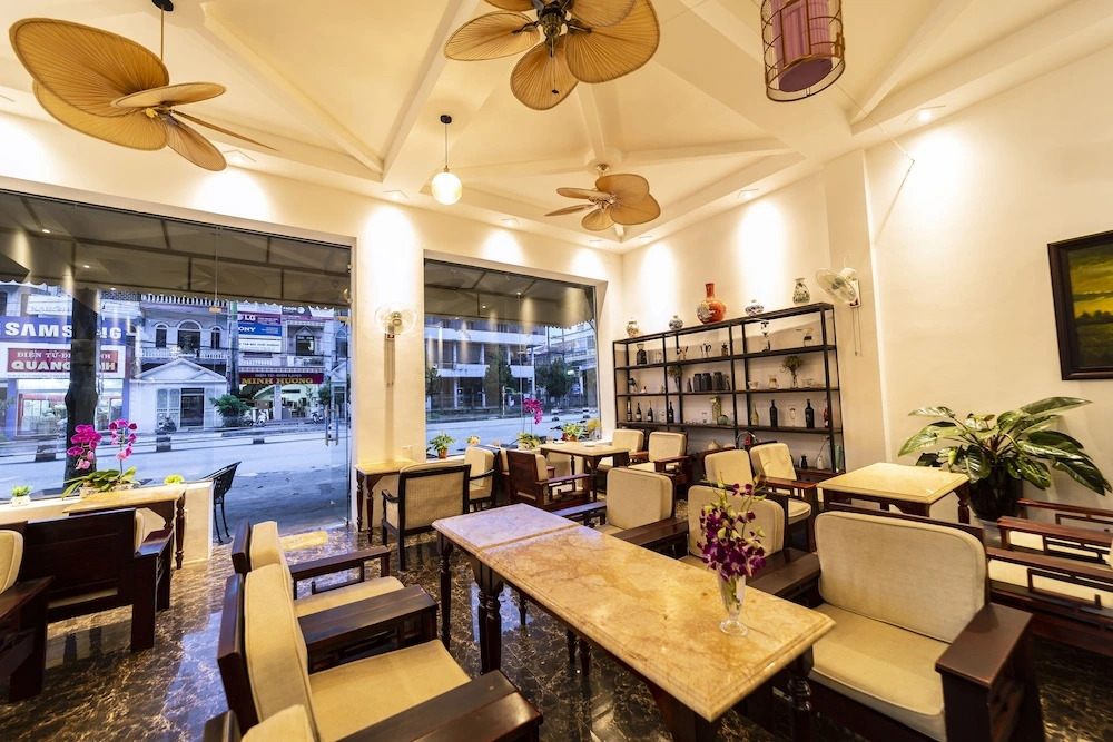 Phadin Hotel