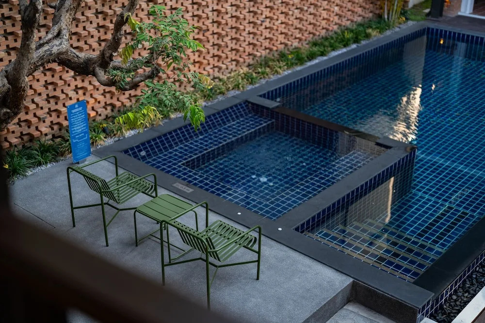 Shamrock Chiangmai Hotel-Adult Only