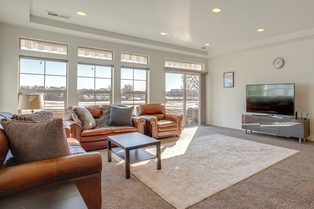 GVR Golf Retreat w/ Views! 9 Mi to Denver Airport