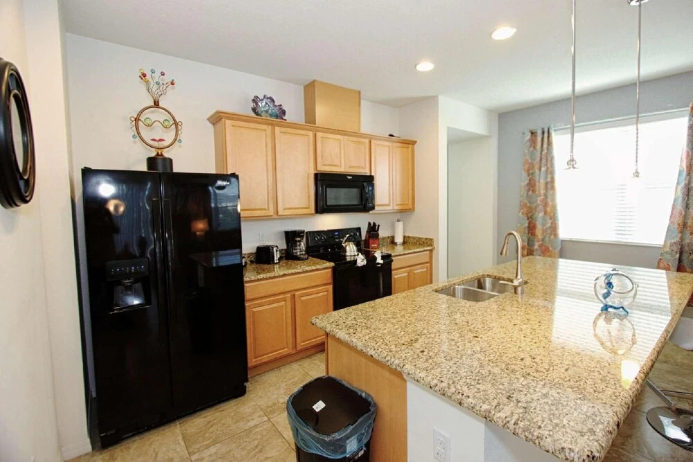 3207 Compass Bay