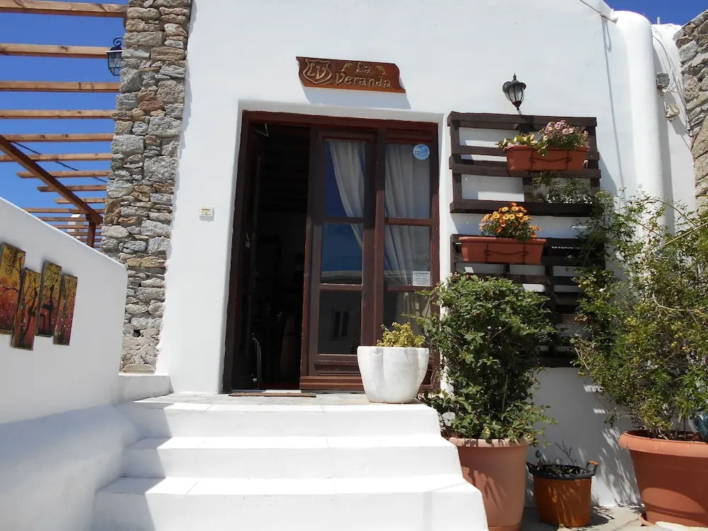 La Veranda of Mykonos Traditional Guesthouse