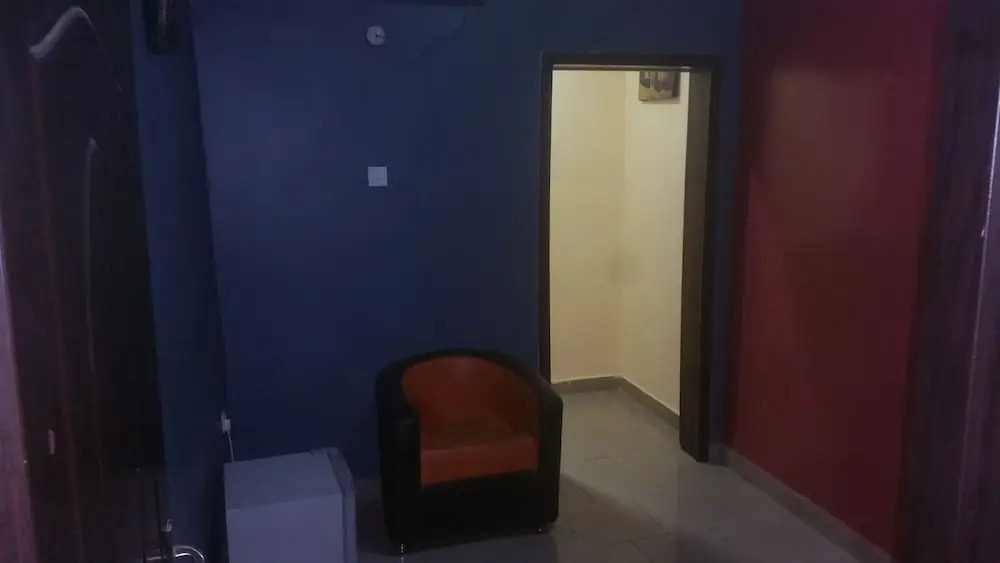 Allan Keri Hotels