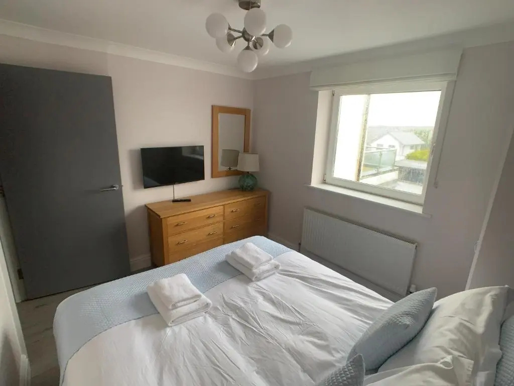 SEA BEACH & COASTAL VIEWS from LRG SUN TERRACE G Bay Apartments OVERLOOKS FISTRAL BEACH MOST DESIRABLE LOCATION SLEEPS & DINES 6 which includes SOFABED 2 BATHROOMS AL FRESCO Dining Smart tv all rooms PRIVATE PARKING 2 CARS sat-sat only April-Nov please