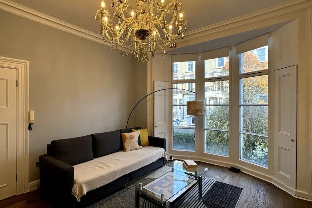 Elegant & Beautifully Presented 1BD Flat- Chelsea!