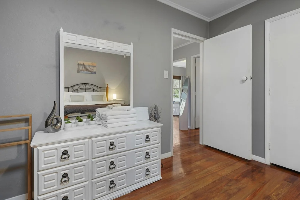 Kohi Family Home- Netflix & Gardens View