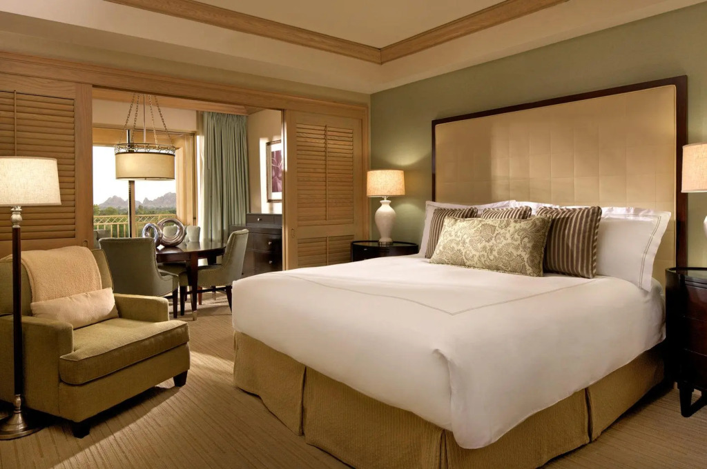 The Canyon Suites at The Phoenician, Luxury Collection