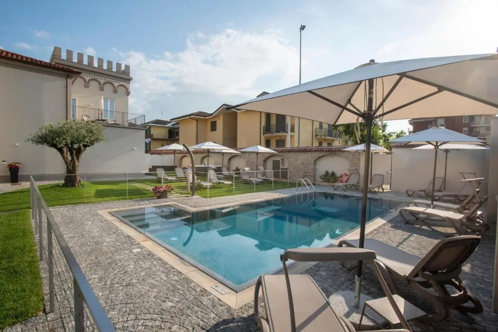 VILLA BERNASCONI