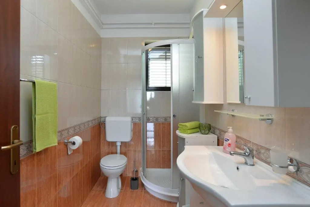 Apartment 622