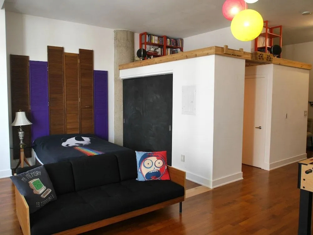Spacious Open Condo with 2 Beds