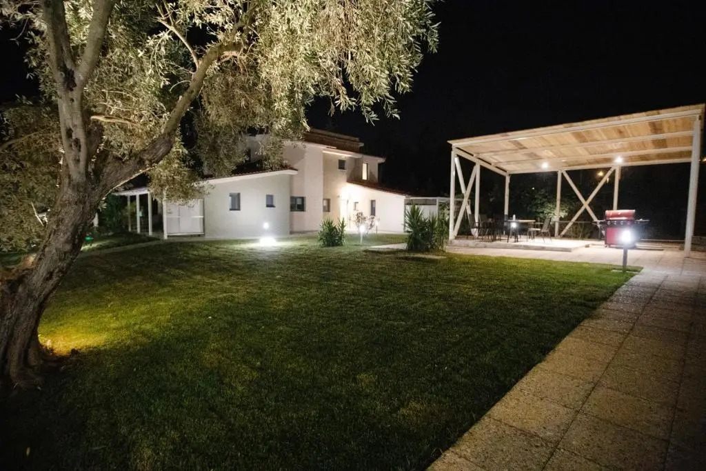 8 Boutique Suites