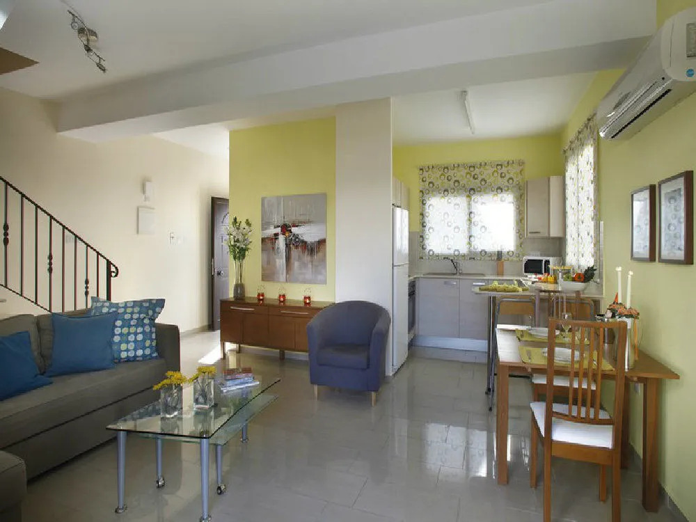 Valentina Townhouse