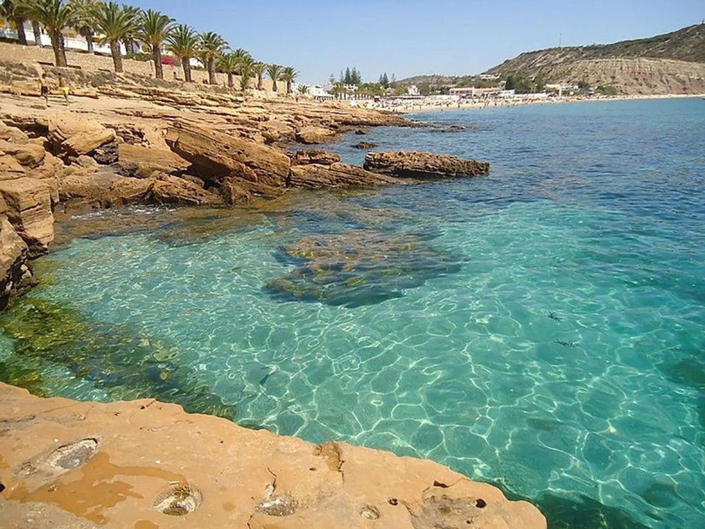 The Fantastic Beach House of Luz