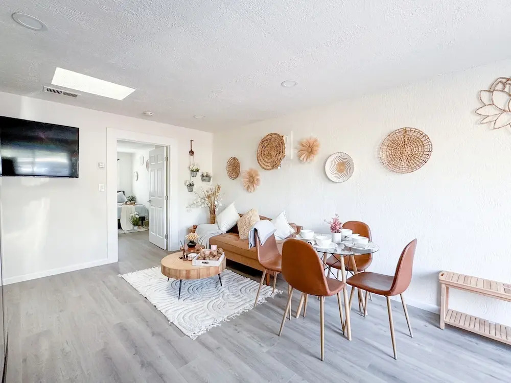 Walk to Google 3BR Home Yard & Kitchen