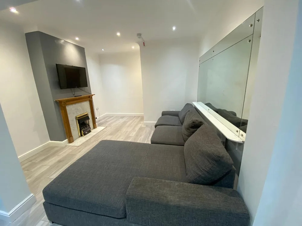 Beautiful House in SE London With a Huge Garden