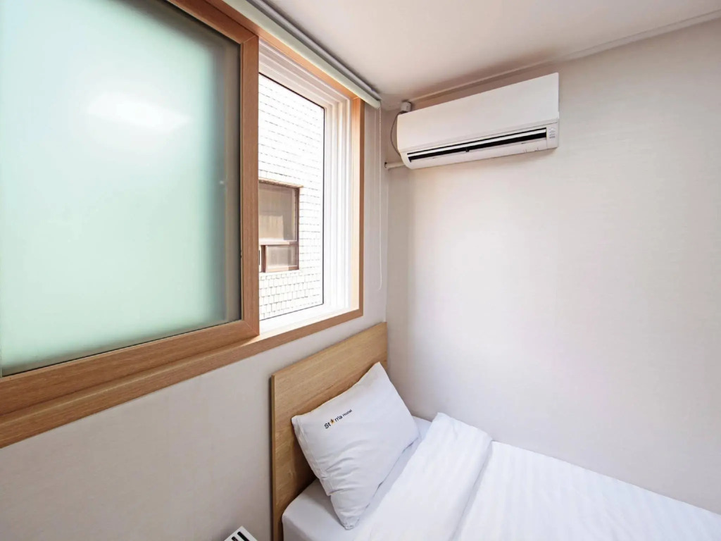 Starria Hostel foreign guest only