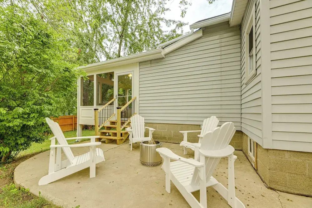 Modern Comfort Near Columbus: Home w/ Yard & Porch