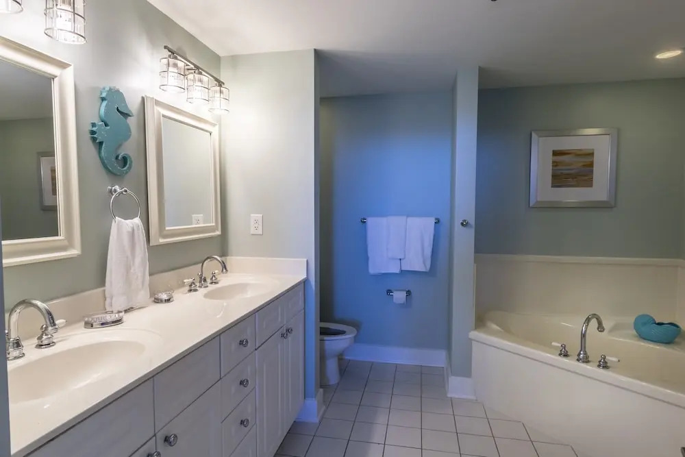 Waterscape B612 2 Bedroom Condo