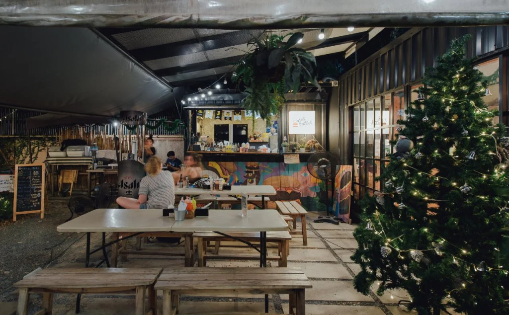 The Yard Bangkok Hostel