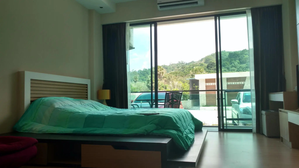 Naithon condominium A-103
