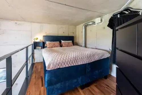 Dream Stay - Modern City Center Loft Near Bus Station