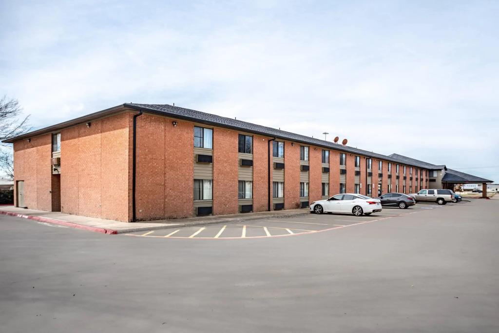 Econo Lodge Inn & Suites Mckinney - Plano North