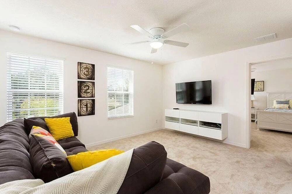 2645 Santosh Cove 5 Bedroom Home