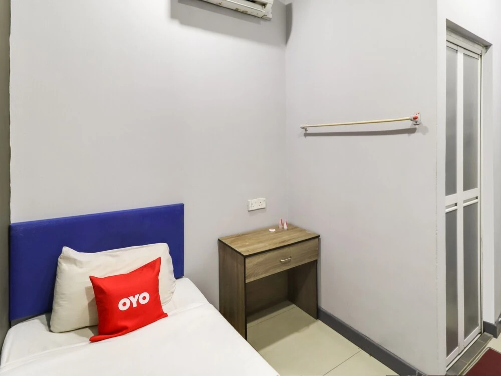 Moonnight Hotel by OYO Rooms