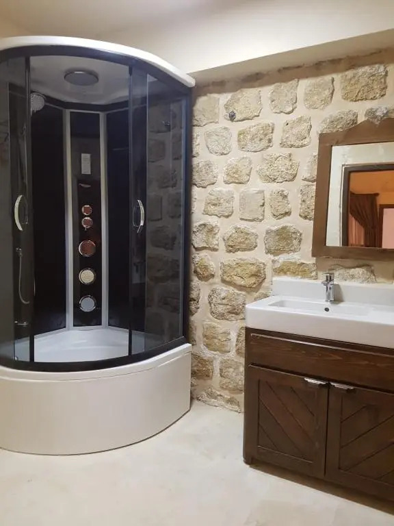 HH Babil Konağı