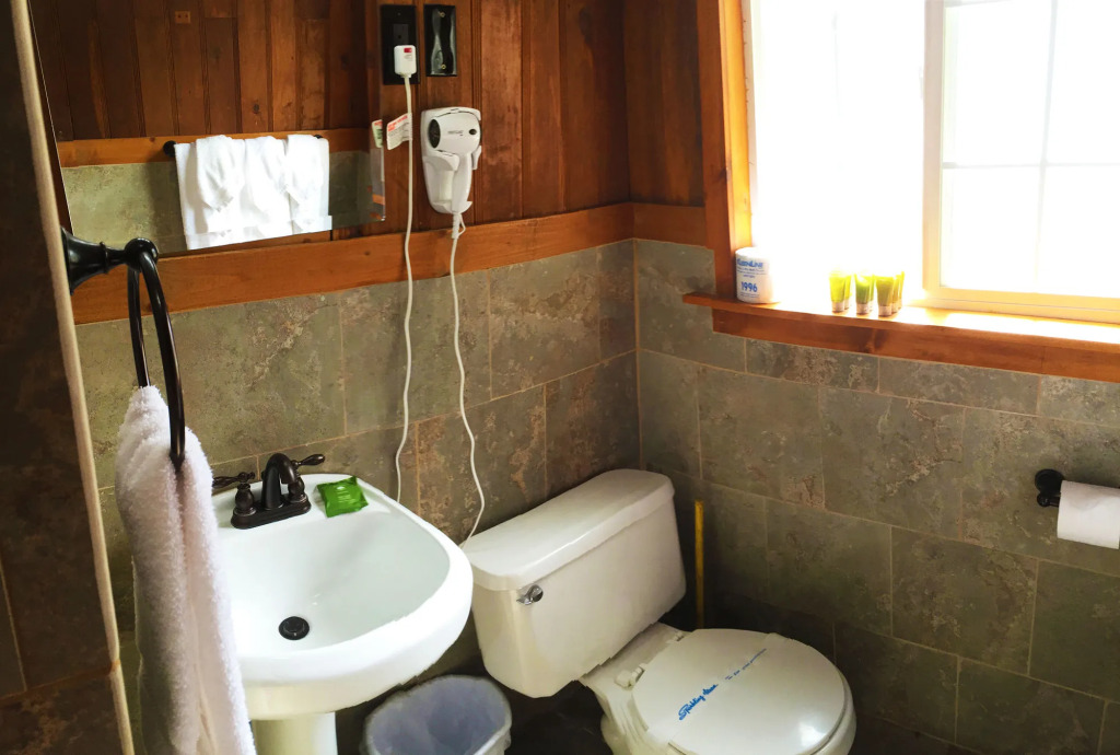 Sessions Retreat & Hotel