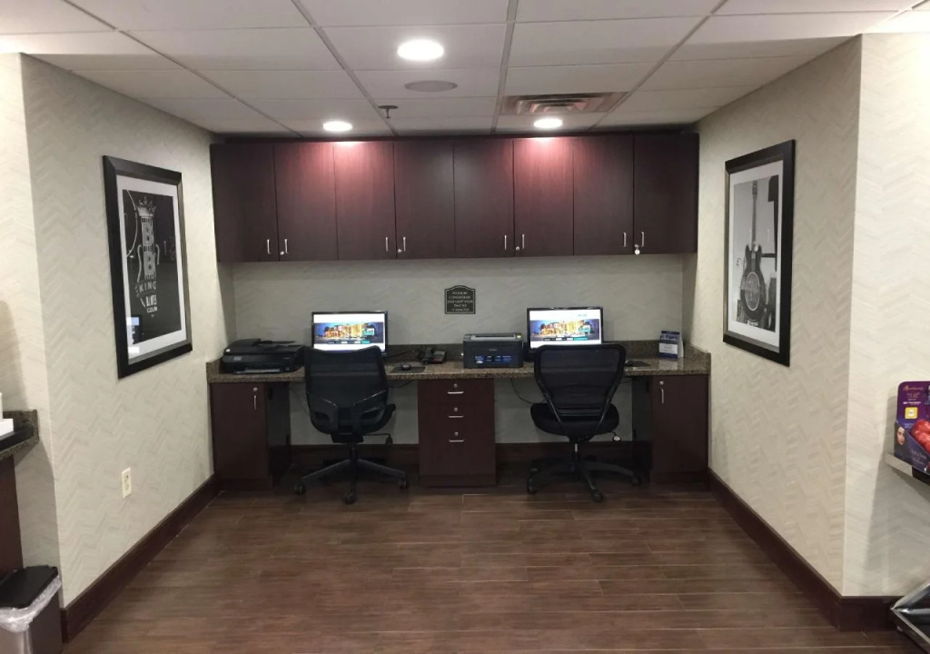 Best Western Plus Galleria Inn & Suites