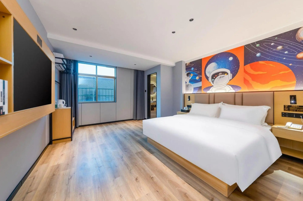 Qingmang S Hotel (Binyi Night Market Friendship Nanhai City Branch)