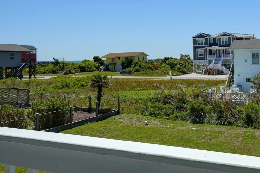 Sea Daze West Duplex - 3 Br Home
