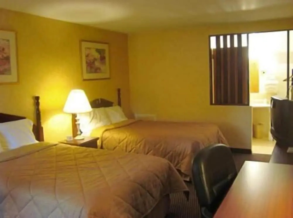 Budget Host Mel-Dor Motel