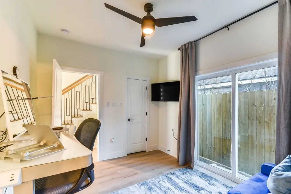Houston Townhouse w/ Office & Home Gym