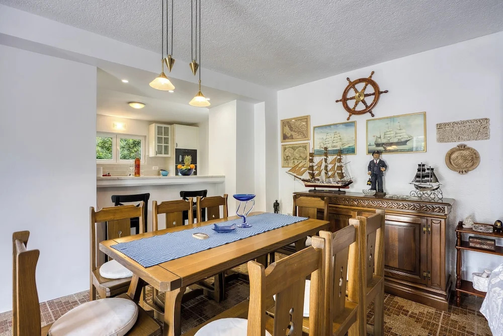 Captain's House - Sv. Jakov