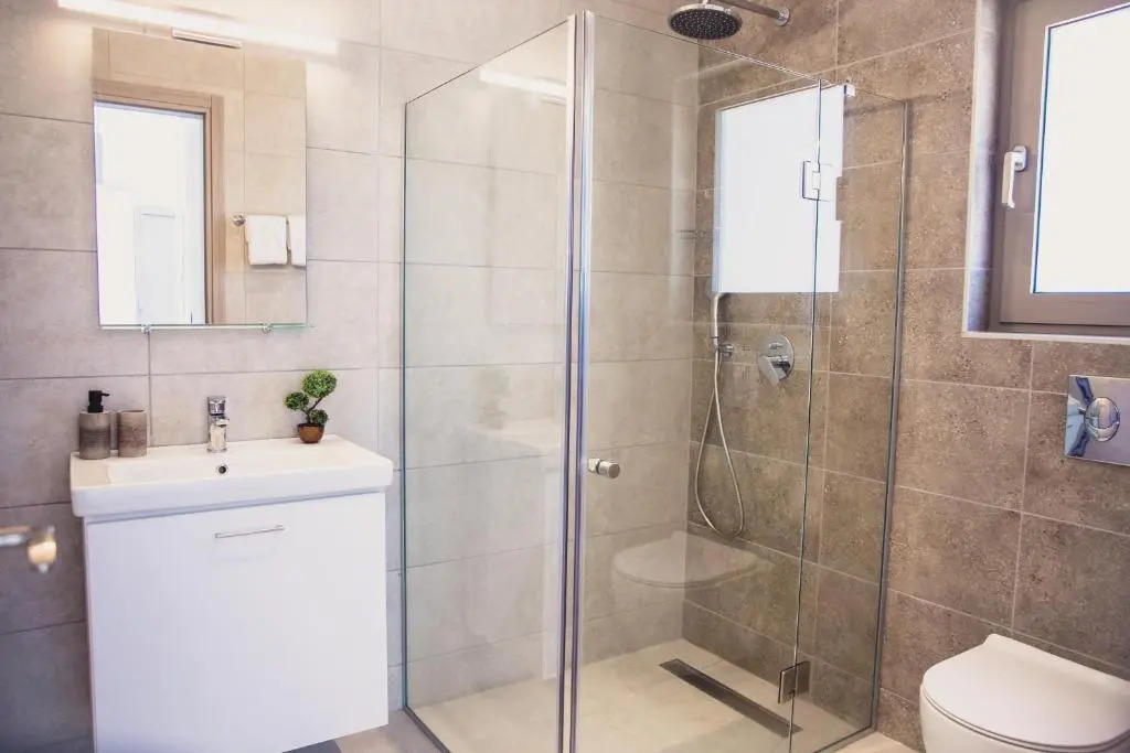StarLight Villa Guro - 4BD, 4BA, 4min to beach
