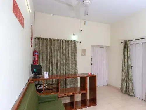 Tower Residency By OYO Rooms