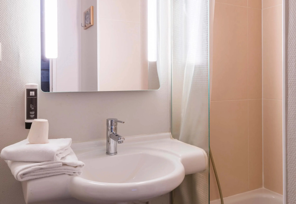 B&B HOTEL Troyes Barberey