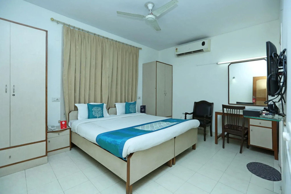 OYO 9071 Comfort Zone Guest House