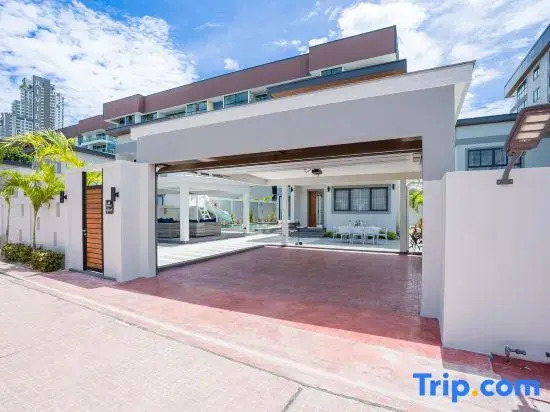 Modern 7BR Private Pool Villa -VVP43.5