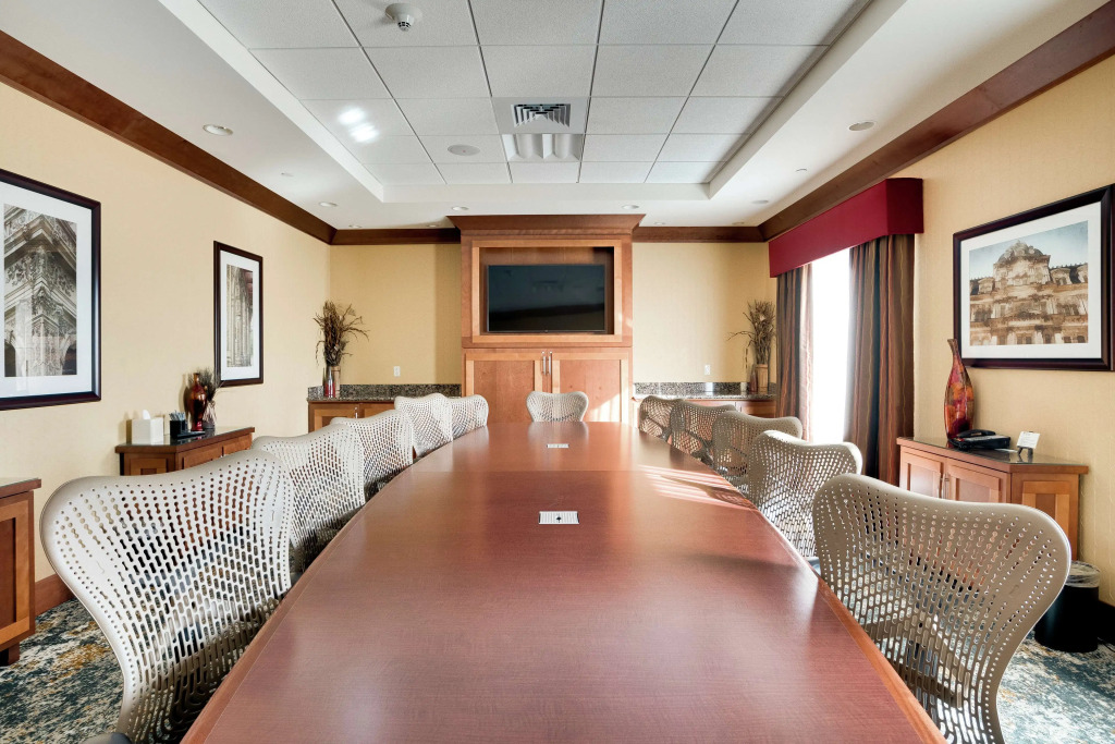 Hilton Garden Inn Milwaukee Airport