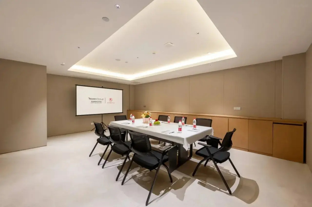 JiFeng International Hotel