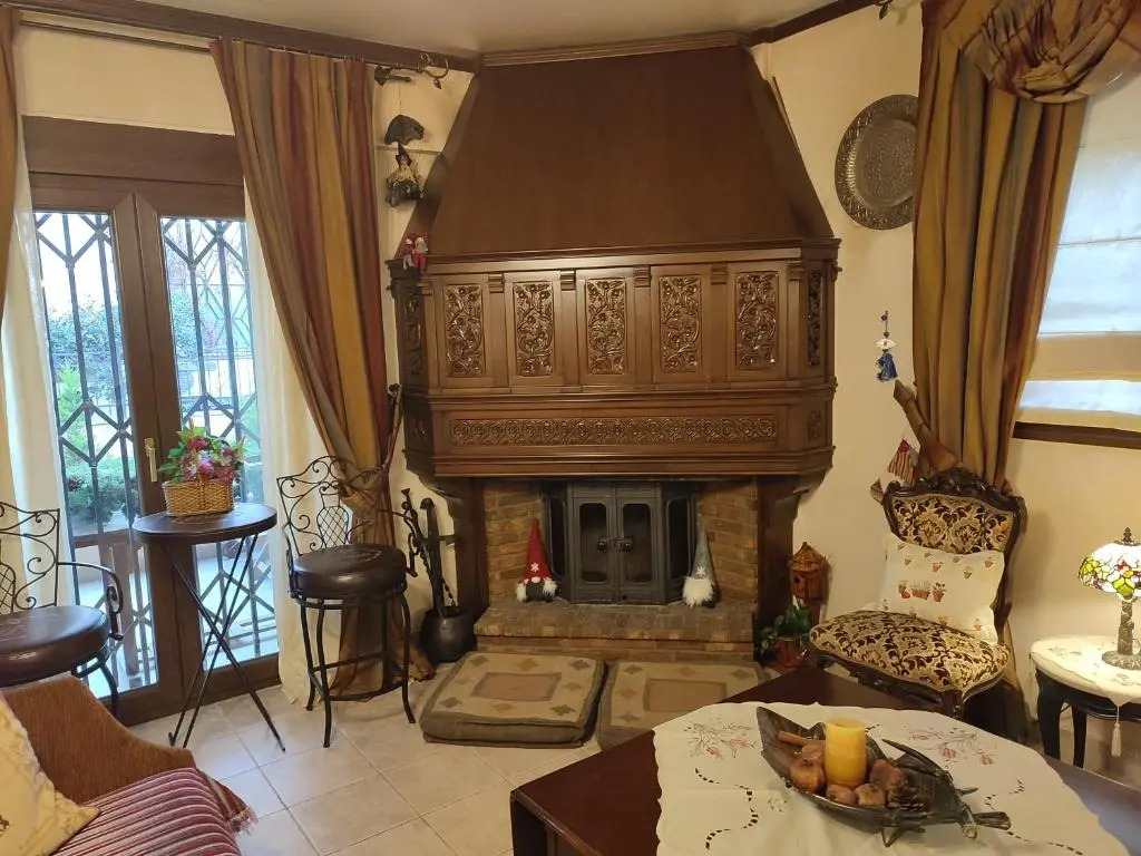 British Wood 'n Stone House