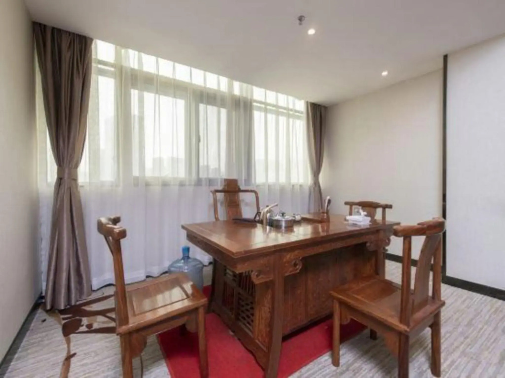 Bohuang Hotel