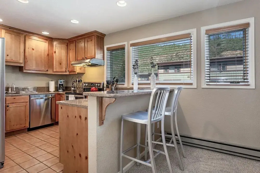 J1 Meadow Creek Miniums 3 Bedroom Condo by RedAwning