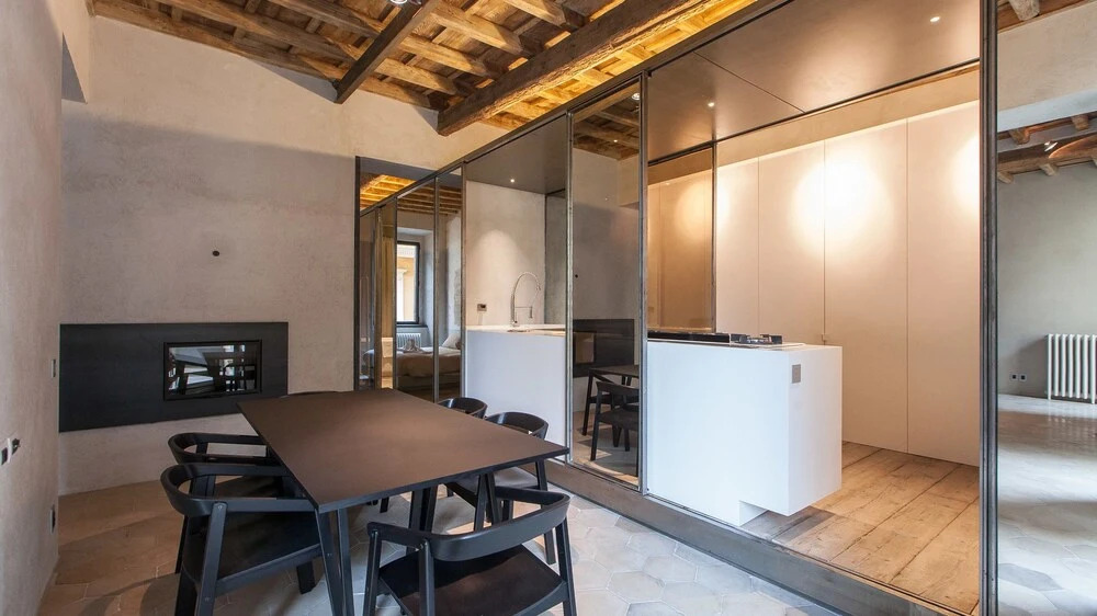 Rental in Rome Loophouse