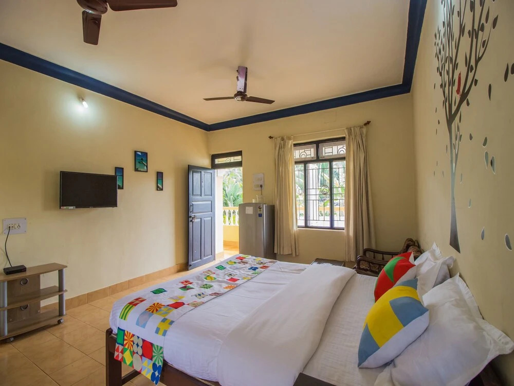 OYO 11619 Home Peaceful Studio Ashwem Beach