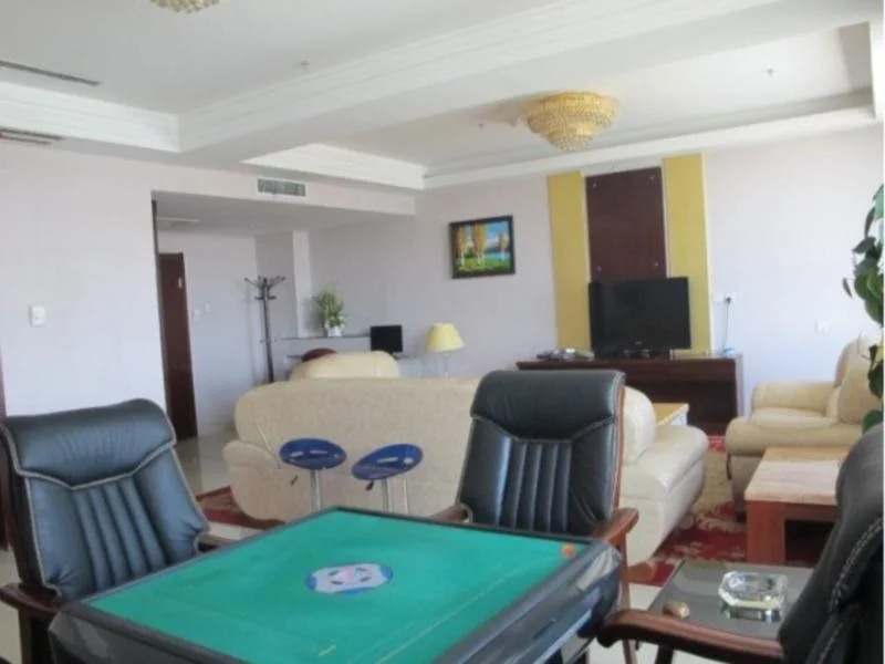 Aksu Pudong Holiday Hotel