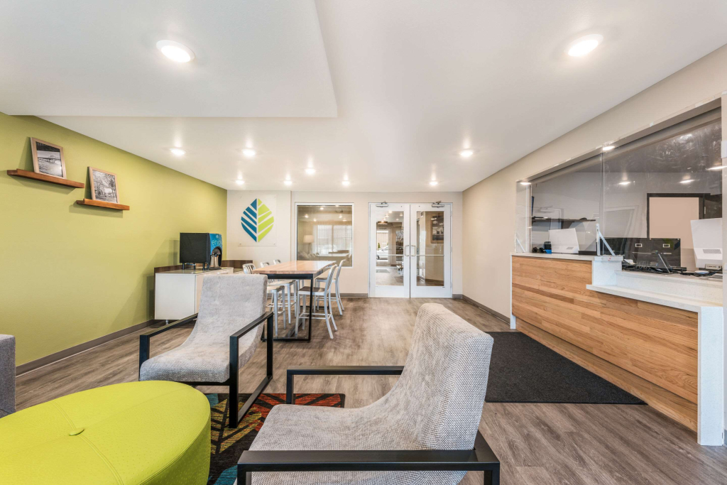 WoodSpring Suites Linden